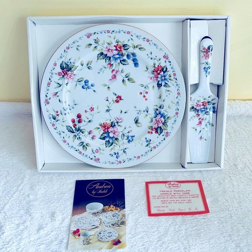 Cake Plate Pie Vtg Andrea Sadek Porcelain Server Berries Flowers Dish Dessert